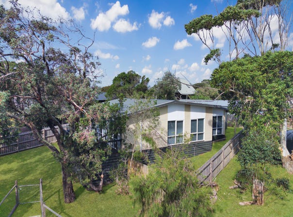 13 Graham Avenue, Venus Bay, Vic 3956