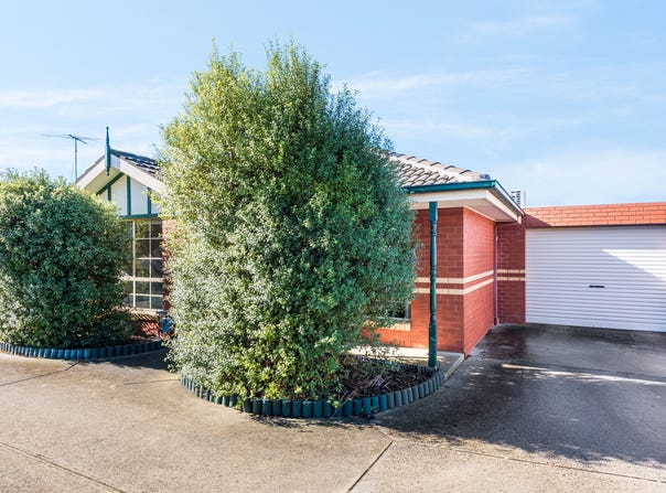 2/13 Kurrajong Court, Grovedale, Vic 3216