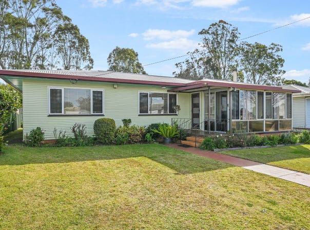 5 Tancred Avenue, Newtown, Qld 4350