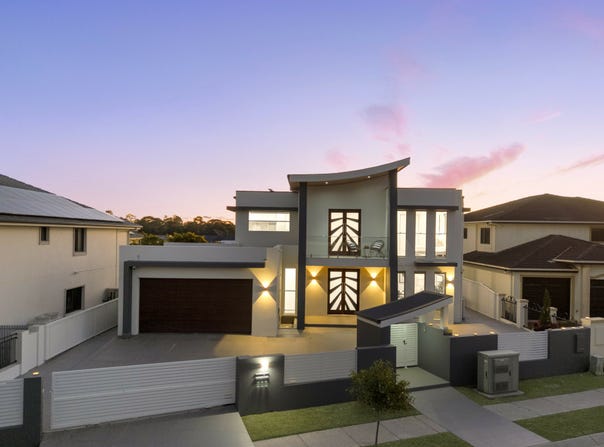 110 The Parkway, Stretton, Qld 4116