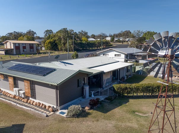 6 Richard Street, Biggenden, Qld 4621