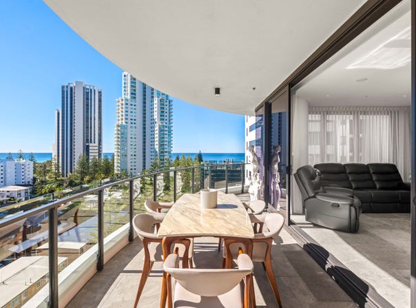 702/33 Surf Parade, Broadbeach, Qld 4218