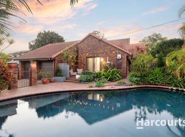 42 Woodlands Avenue, Petrie, Qld 4502