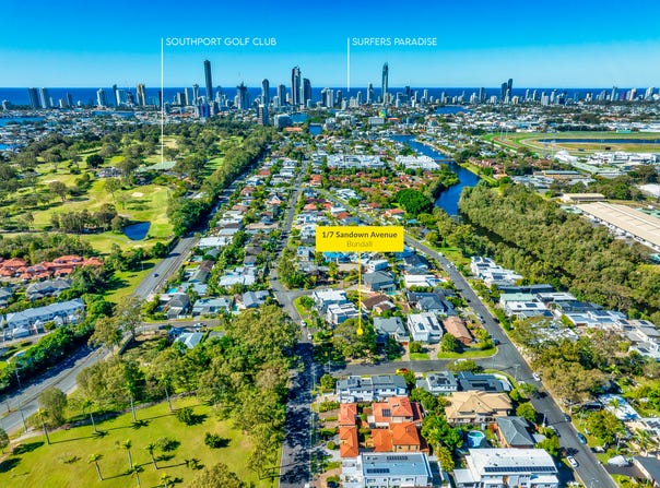 1/7 Sandown Avenue, Bundall, Qld 4217