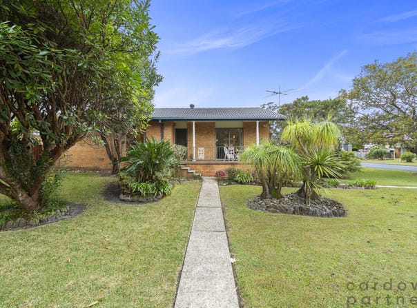 28 Yellow Rock Road, Urunga, NSW 2455