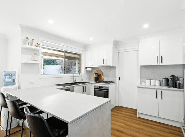 12 Amanda Close, Dean Park, NSW 2761