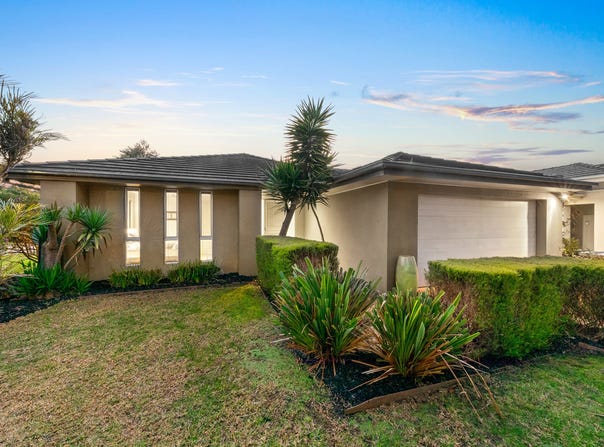 1 Kingsford Smith Court, Sandhurst, Vic 3977