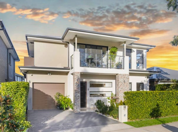 32 Flynn Circuit, Jordan Springs, NSW 2747