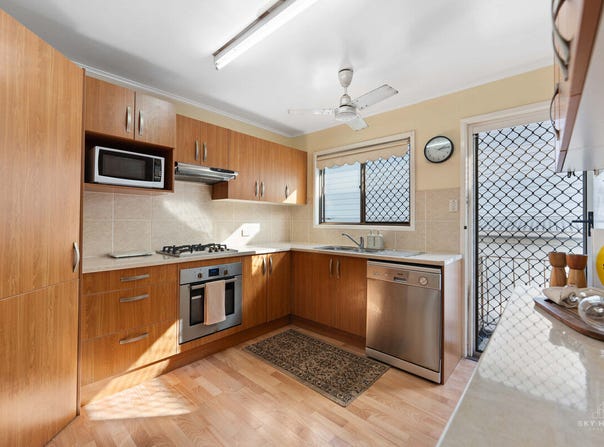 62 Graceville Avenue, Graceville, Qld 4075