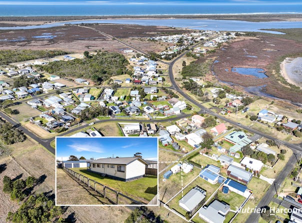 13 Christopher Street, McLoughlins Beach, Vic 3874