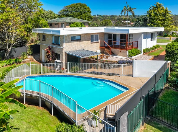 10 CANMAROO AVENUE, Nambour, Qld 4560