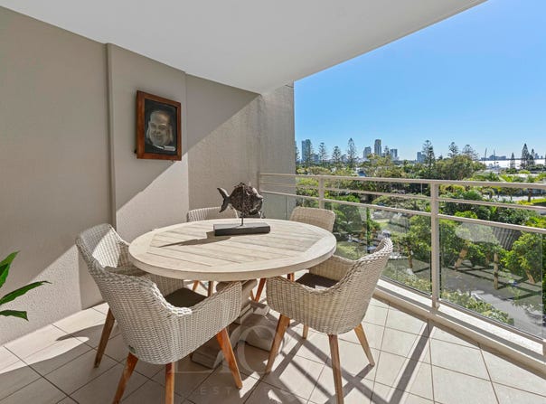 2035/1 Lennie Avenue, Main Beach, Qld 4217