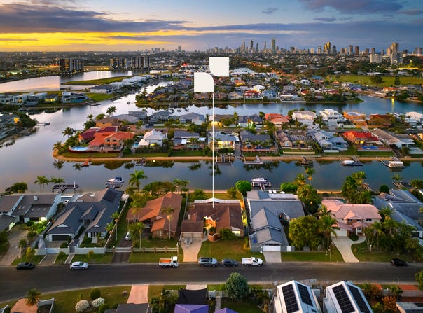 21 Drayton Terrace, Mermaid Waters, Qld 4218