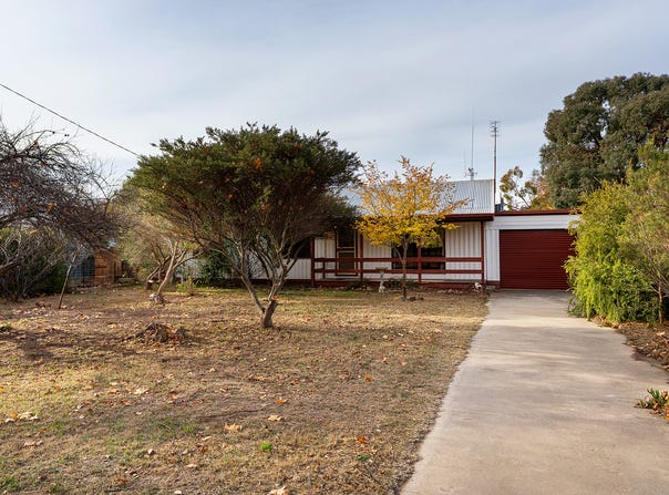 15 Panmure Street, Newstead, Vic 3462