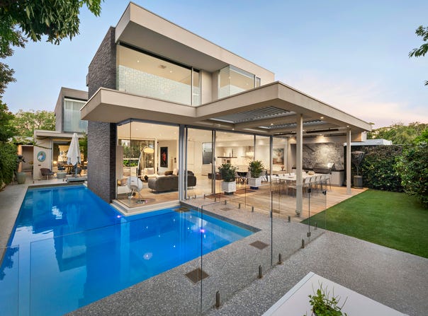 12 Kyarra Street, Hampton, Vic 3188