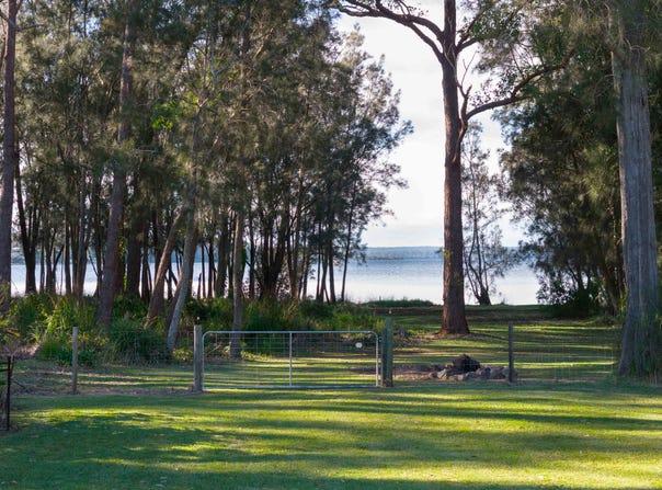 22 Harriss Avenue, Basin View, NSW 2540