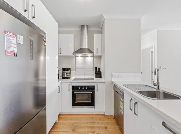 5/208 Fisher Street, Cloverdale, WA 6105