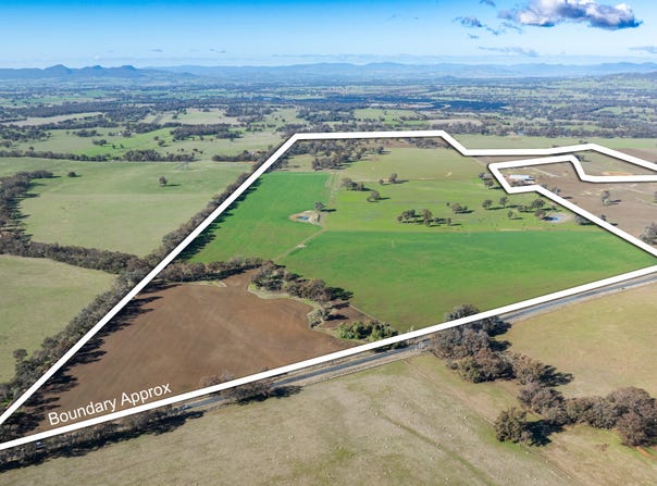 'Willowbank' Urana Road, Jindera, NSW 2642