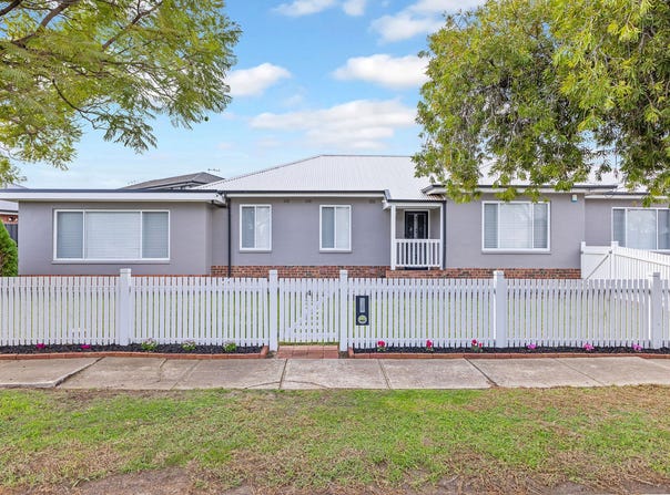 4 Reading Street, Clearview, SA 5085