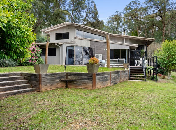 2 Diggings Road, Tawonga, Vic 3697