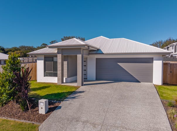 54 Hamilton Road, Woodford, Qld 4514