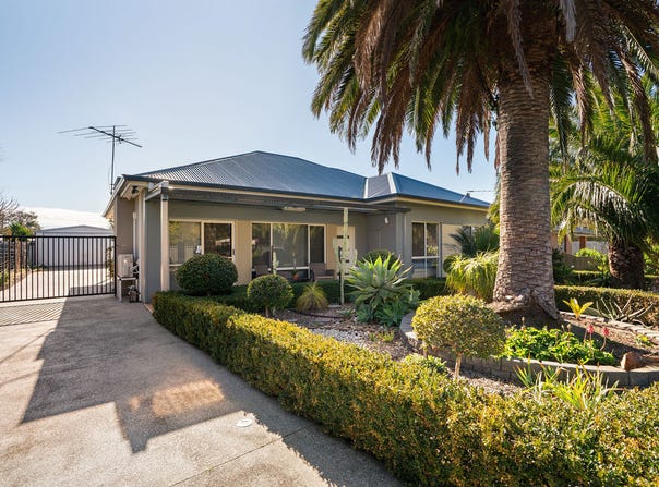 118 Russell Street, Tootgarook, Vic 3941