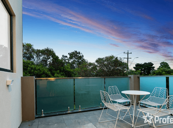 2/79 Phoenix Street, Sunshine North, Vic 3020
