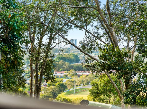 72 Hoffschildt Drive, Currumbin Waters, Qld 4223