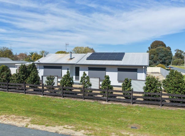 14 TEAGUE STREET, Koondrook, Vic 3580