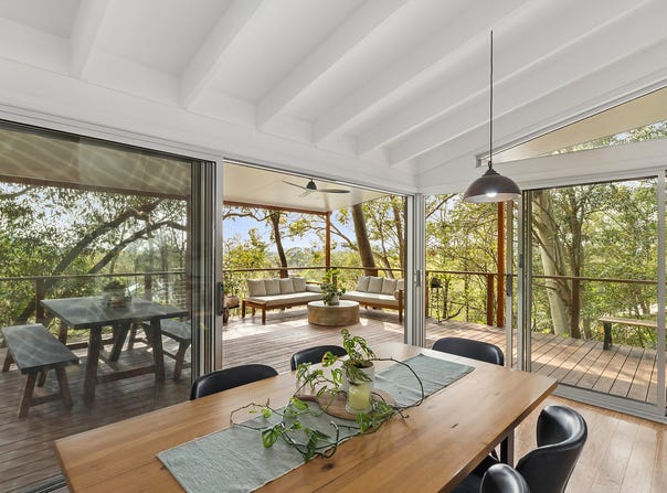 12 Greenhaven Drive, Umina Beach, NSW 2257