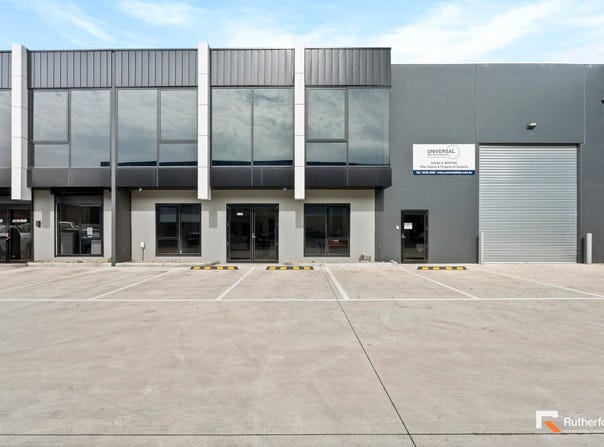 2/32 Rockfield Way, Ravenhall, Vic 3023