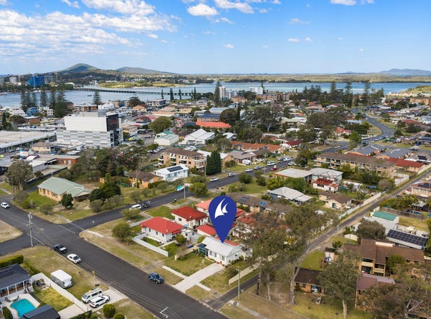 2 Lake Street, Tuncurry, NSW 2428