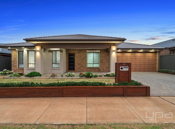92 Atherstone Boulevard, Strathtulloh, Vic 3338