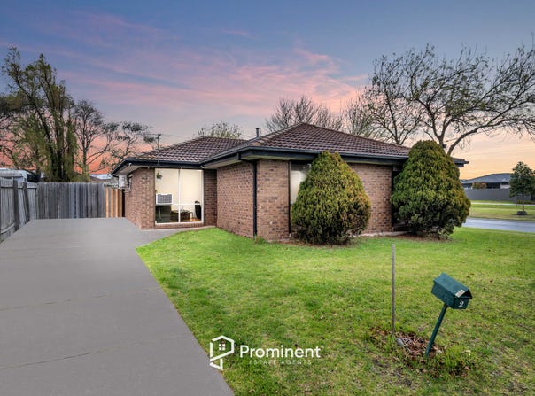 2 Elandra Way, Cranbourne West, Vic 3977