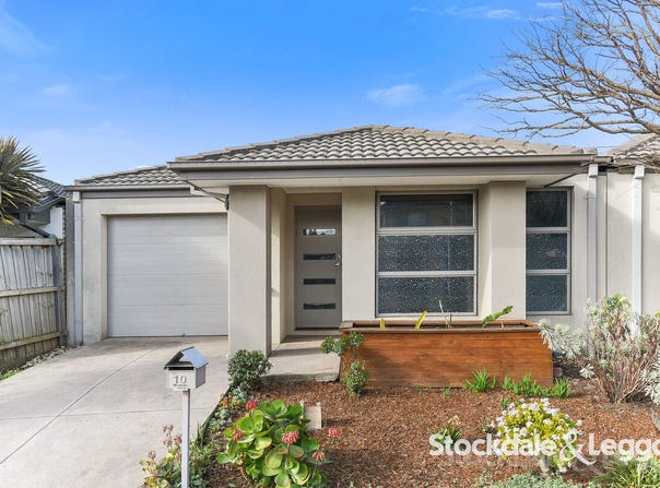 10 Kosciuszko Circuit, Clyde, Vic 3978