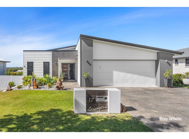 17 Lexington Drive, Lammermoor, Qld 4703