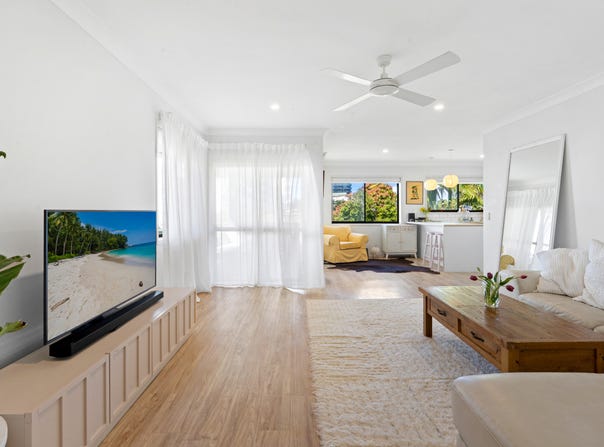 9/34 Alexandra Avenue, Mermaid Beach, Qld 4218