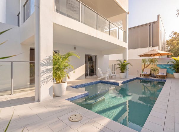 67 Seagull Avenue, Mermaid Beach, Qld 4218