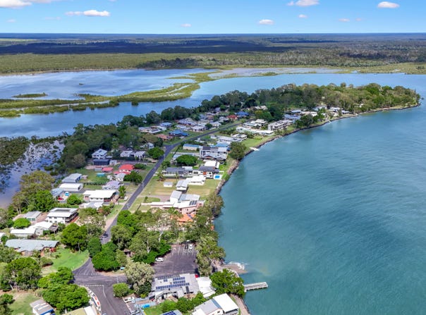 12 Moreton Street, Toogoom, Qld 4655