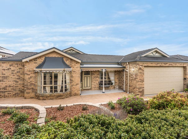 92 Rossack Drive, Waurn Ponds, Vic 3216
