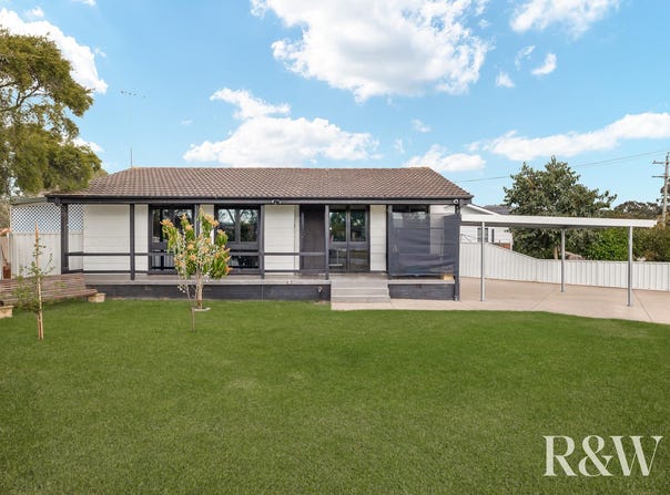 8 Winsford Avenue, Hebersham, NSW 2770