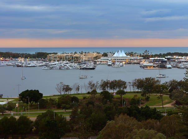 13f/10 Marine Parade, Southport, Qld 4215