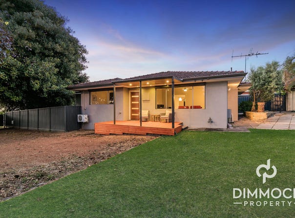 2/70 Leach Highway, Melville, WA 6156