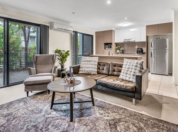 2/2 Jefferson Court, Upper Coomera, Qld 4209
