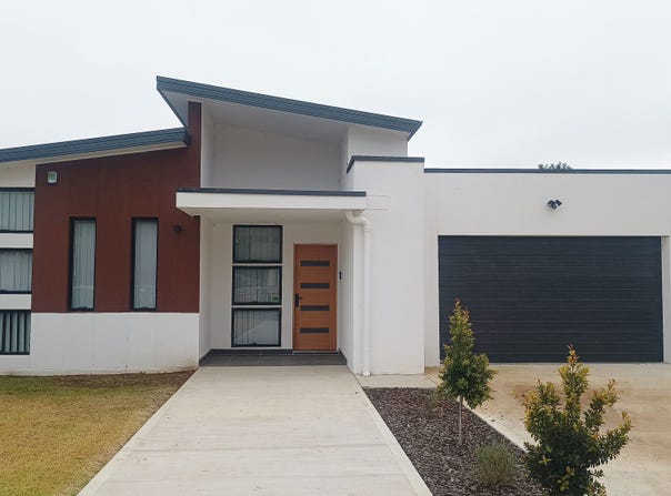 14 Glasson Street, Wellington, NSW 2820