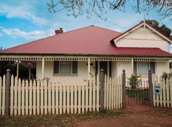 87 Dalton Street, Parkes, NSW 2870