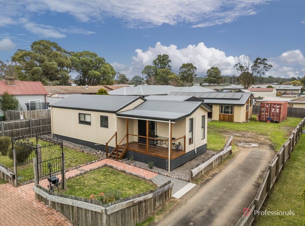 100 Niagara Street, Armidale, NSW 2350