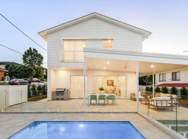 11 Calga Street, Chermside, Qld 4032