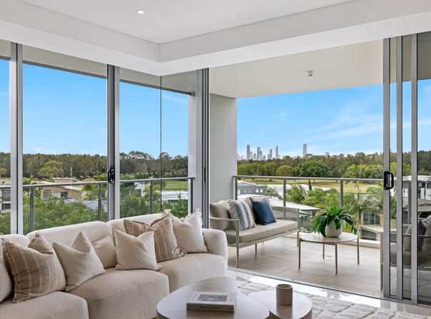 151/135 Lakelands Drive, Merrimac, Qld 4226