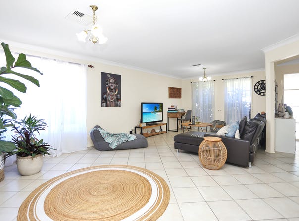 13 Spinifex Avenue, Tea Gardens, NSW 2324